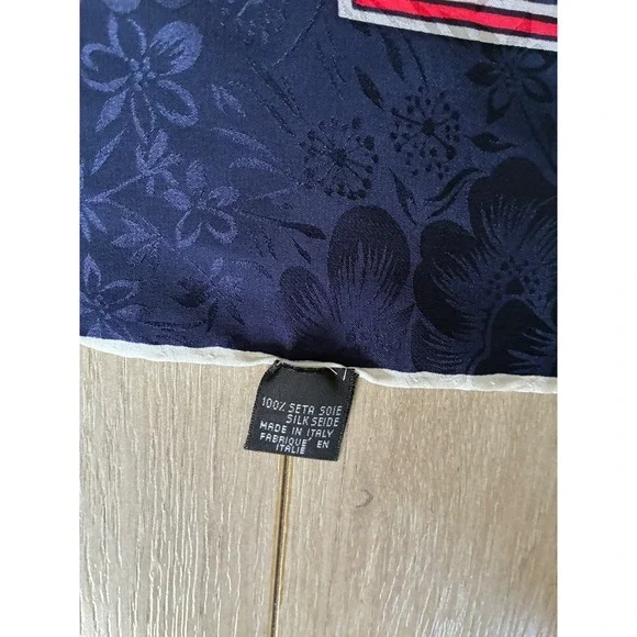 Vintage 100% Silk Scarf Italy Floral Jacquard Navy Blue Red Square Foulard - Picture 5 of 7